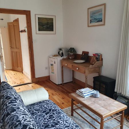 Cosy Self Contained Cottage With Stunning Views Killaloe Exteriör bild