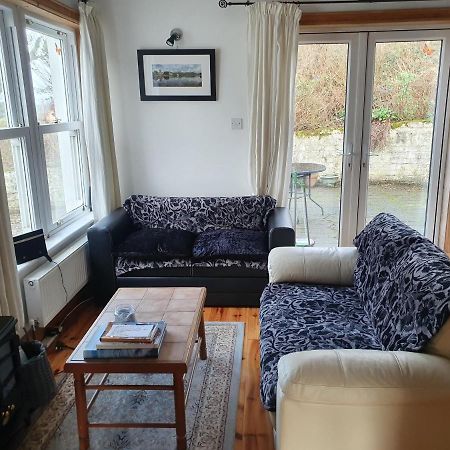 Cosy Self Contained Cottage With Stunning Views Killaloe Exteriör bild
