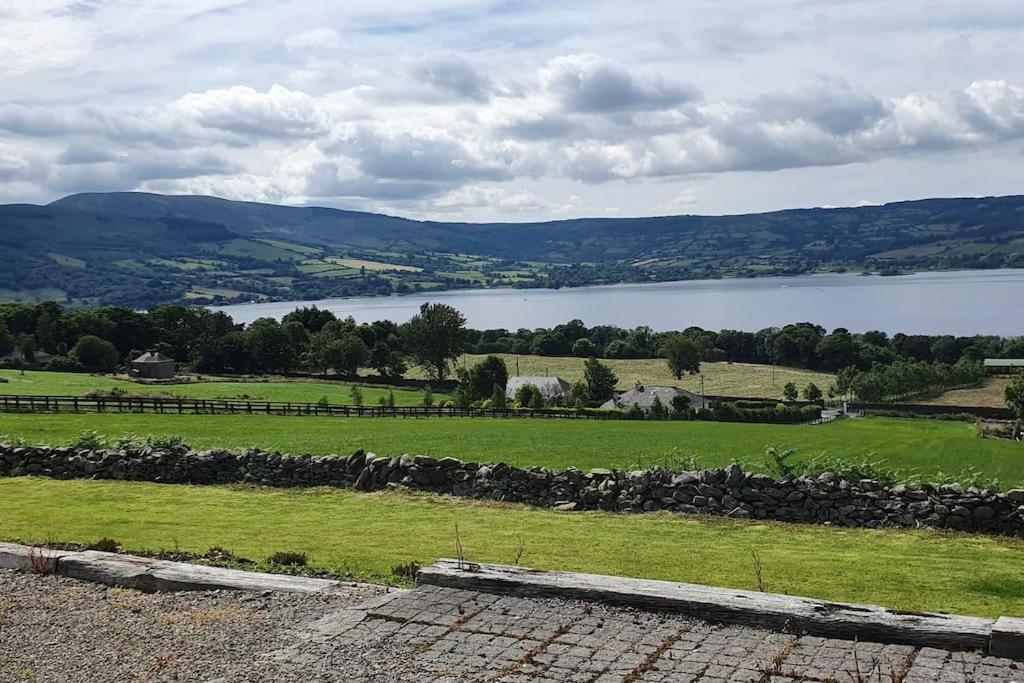 Cosy Self Contained Cottage With Stunning Views Killaloe Exteriör bild