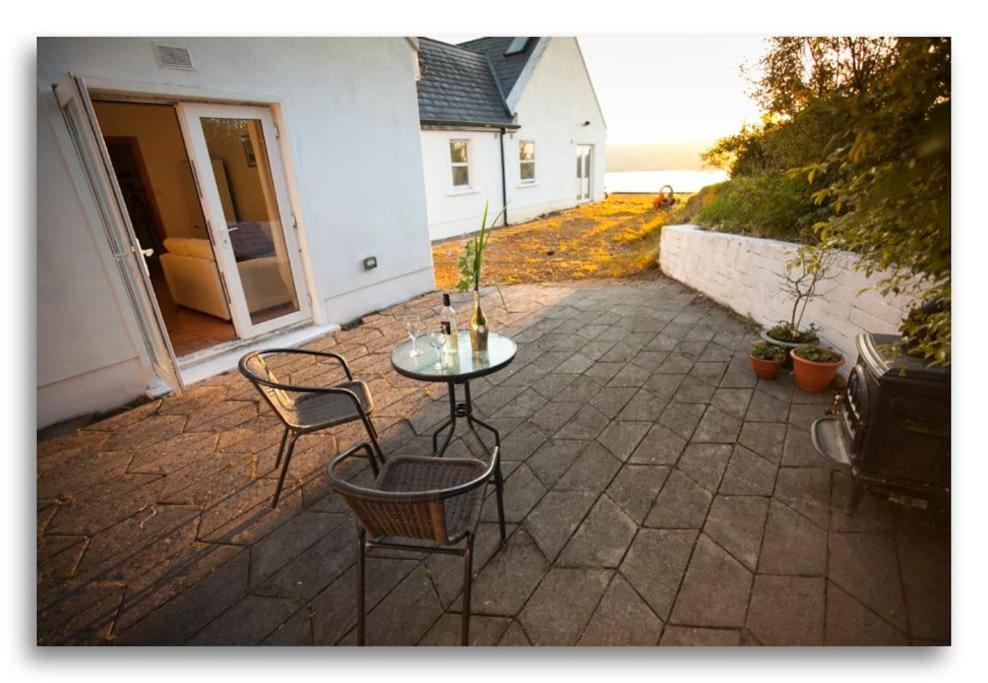 Cosy Self Contained Cottage With Stunning Views Killaloe Exteriör bild